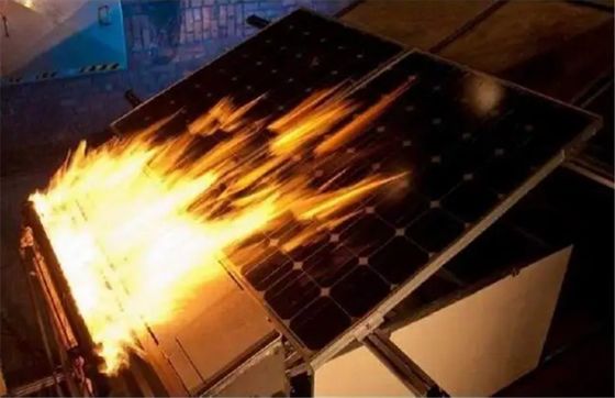 UL790 Sprzęt do badań laboratoryjnych Badania ogniowe pokryć dachowych Maszyna do badania łatwopalności paneli fotowoltaicznych
