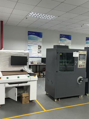 Uzyskaj dokładne wyniki DX8427 Maszyna do testowania materiału izolacyjnego 6-10 godzin Czas badania Elektroda o grubości 0,5 mm